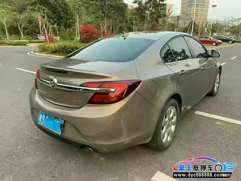 15年别克君威轿车抵押车出售