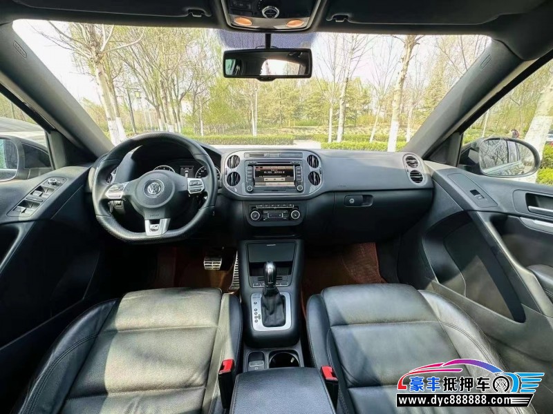 14年大众途威轿车抵押车出售