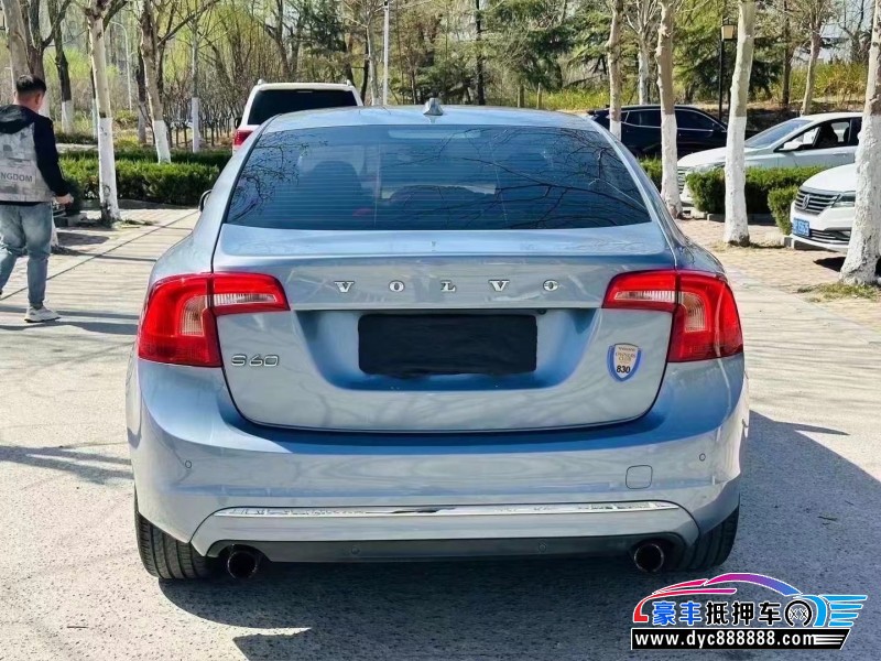 17年沃尔沃S60轿车抵押车出售