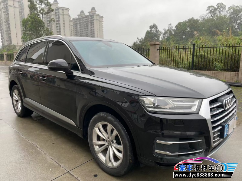 17年奥迪Q7轿车抵押车出售