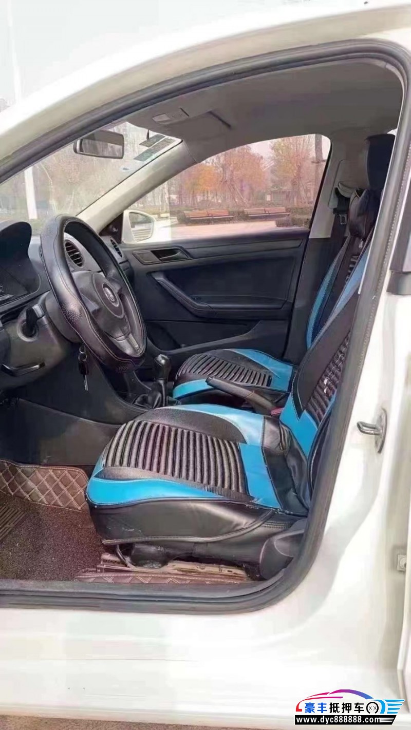 14年大众捷达轿车抵押车出售