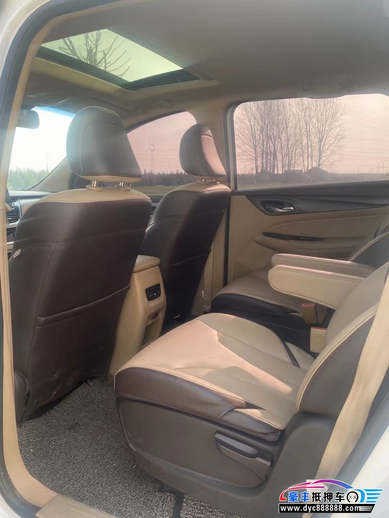 19年宝骏730MPV抵押车出售