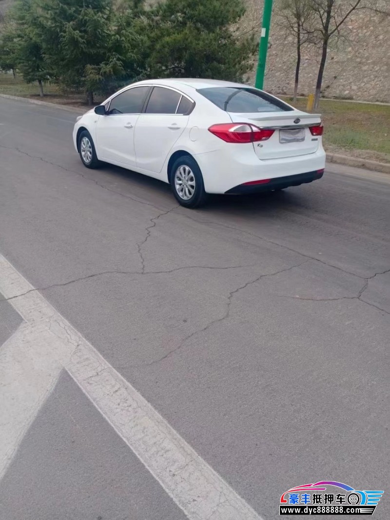 18年起亚K3轿车抵押车出售