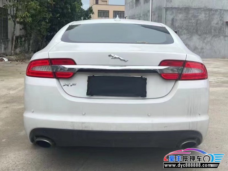 13年捷豹XF轿车抵押车出售