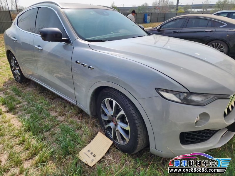 18年玛莎拉蒂莱万特轿车抵押车出售