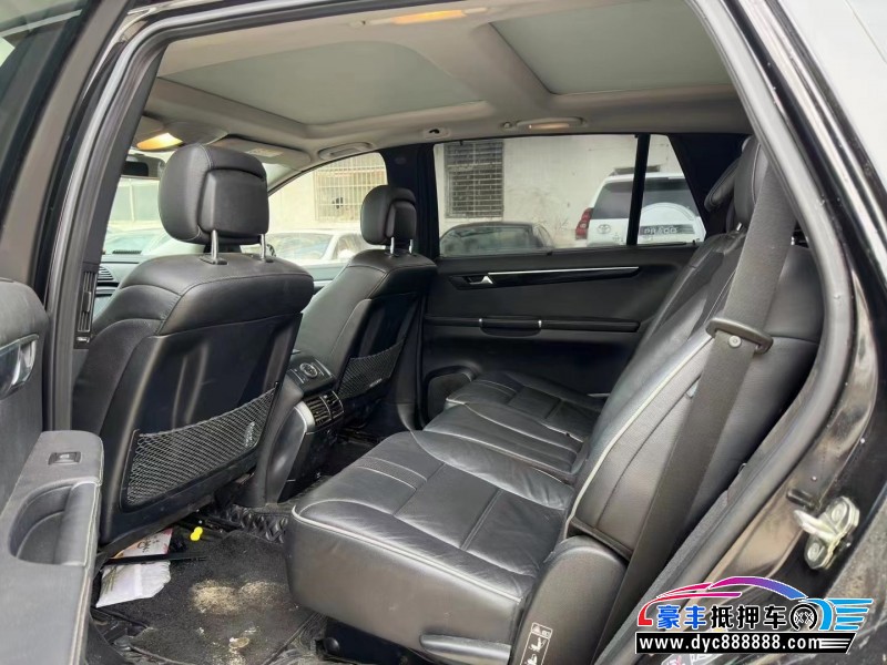 17年奔驰R轿车抵押车出售