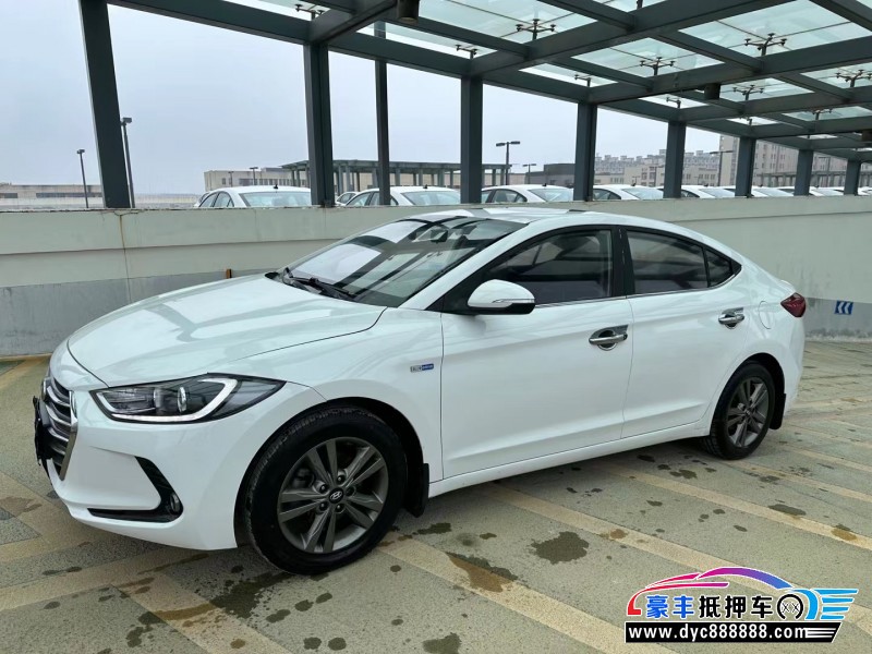 16年现代领动轿车抵押车出售