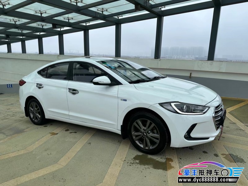 16年现代领动轿车抵押车出售