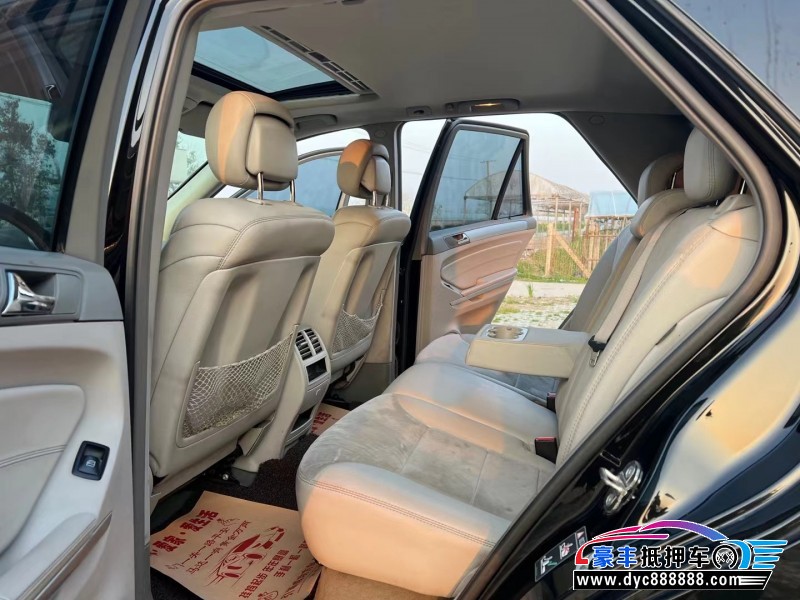 10年奔驰MLSUV抵押车出售