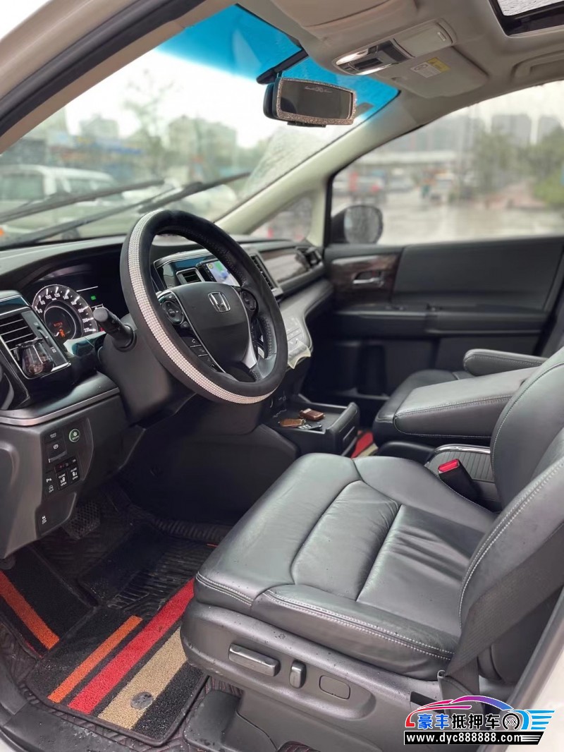 18年本田艾力绅轿车抵押车出售