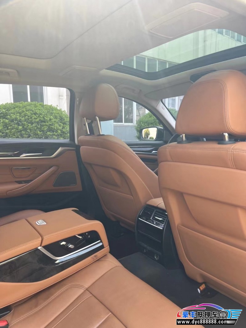 22年宝马5系轿车抵押车出售