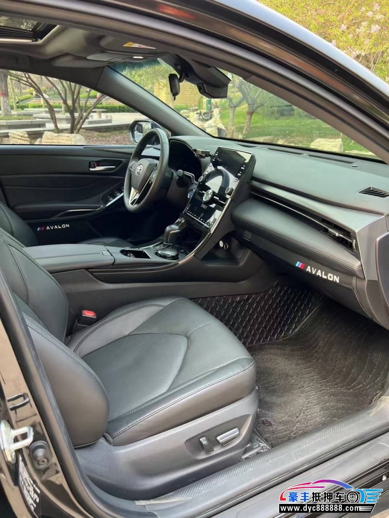 21年丰田亚洲龙轿车抵押车出售