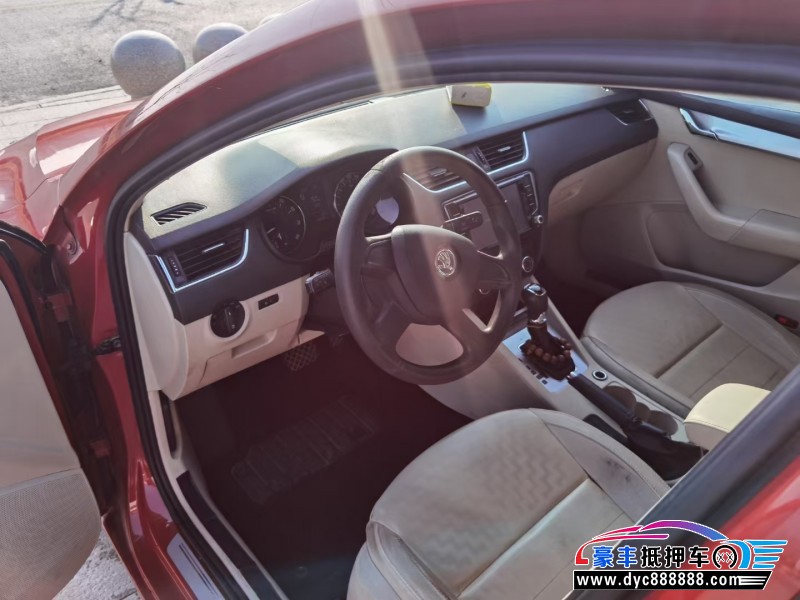 15年斯柯达明锐轿车抵押车出售