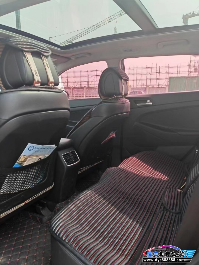 18年现代途胜SUV抵押车出售