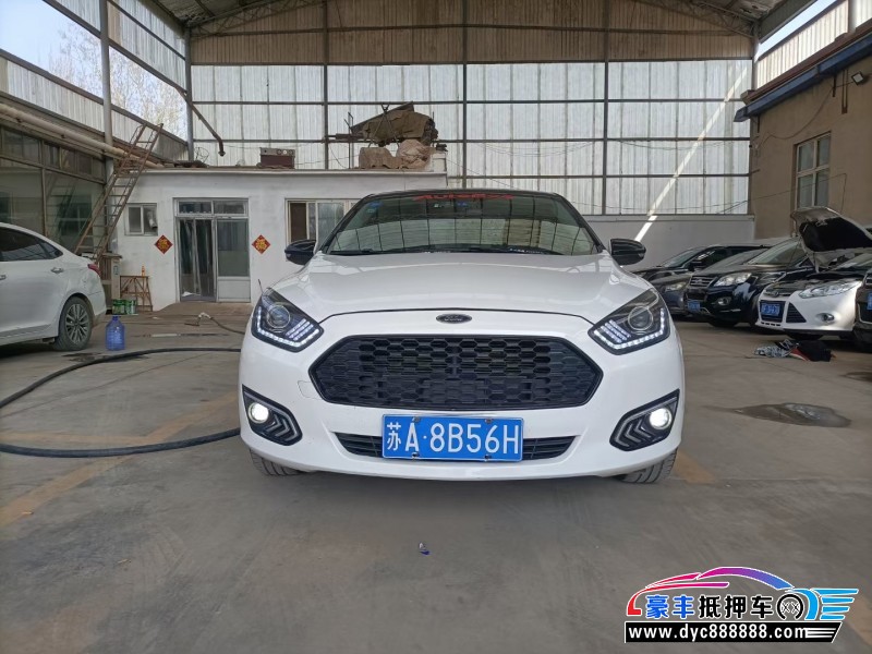 17年福特福睿斯轿车抵押车出售