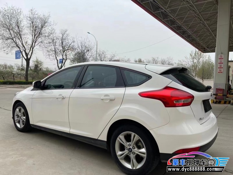 16年福特福克斯轿车抵押车出售