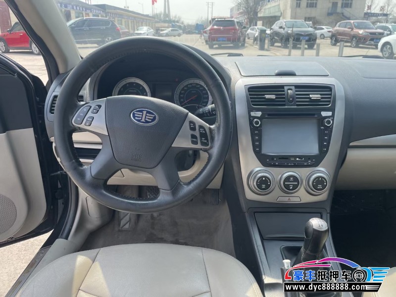 12年奔腾B50轿车抵押车出售