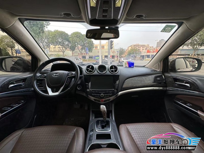 16年比亚迪S7轿车抵押车出售