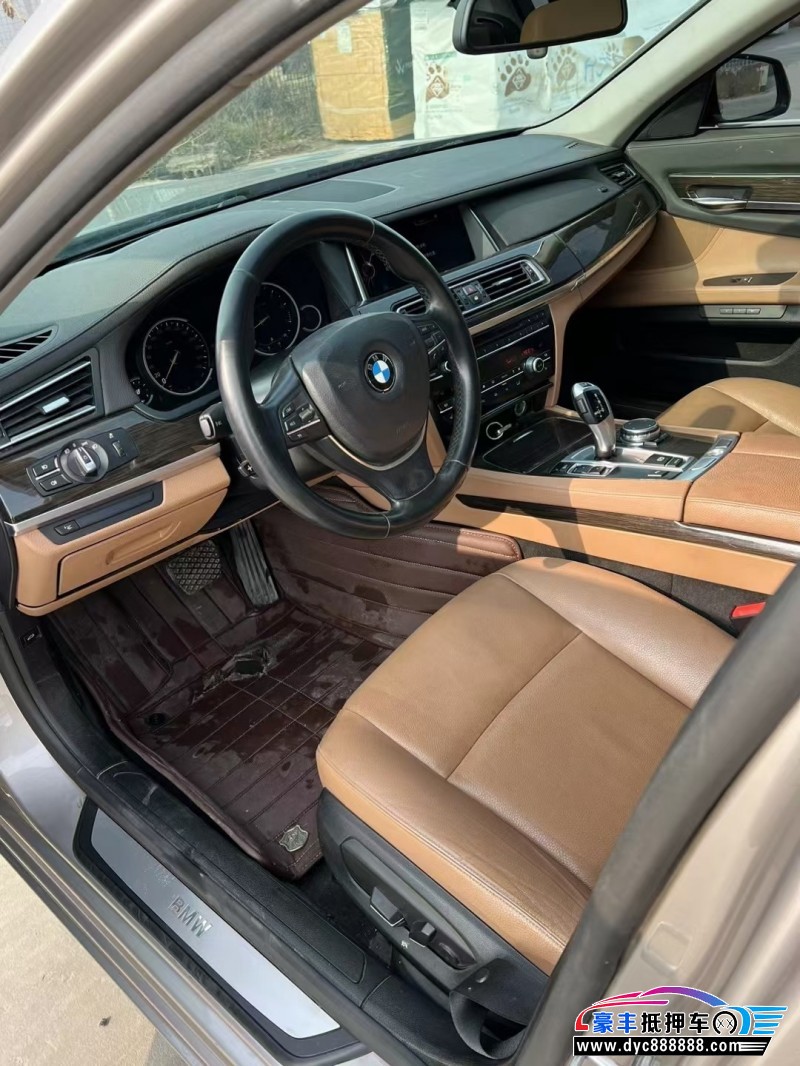 15年宝马7系轿车抵押车出售