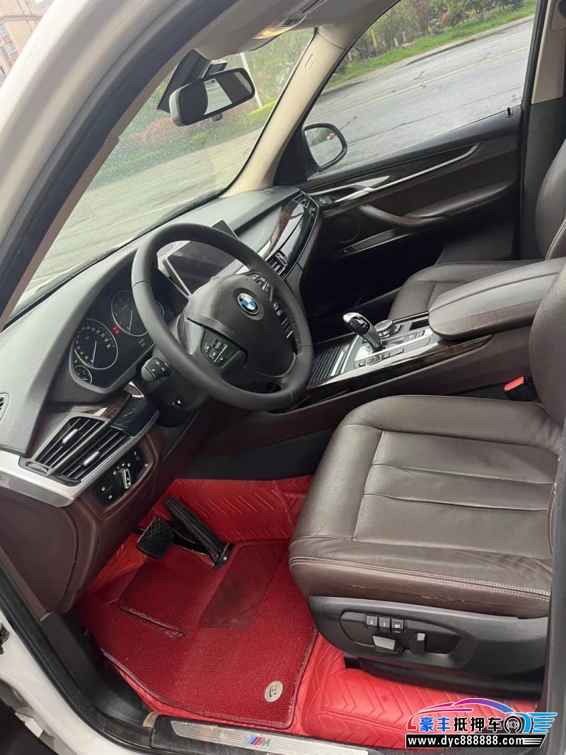 16年宝马X5轿车抵押车出售