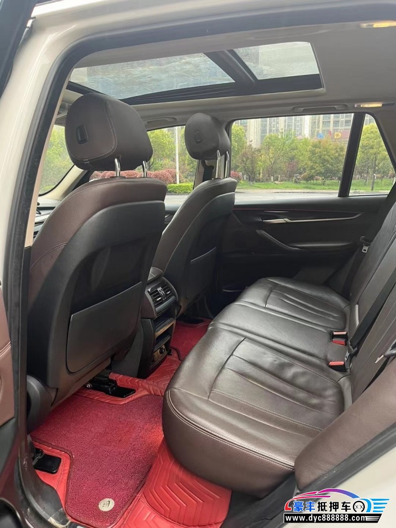 16年宝马X5轿车抵押车出售