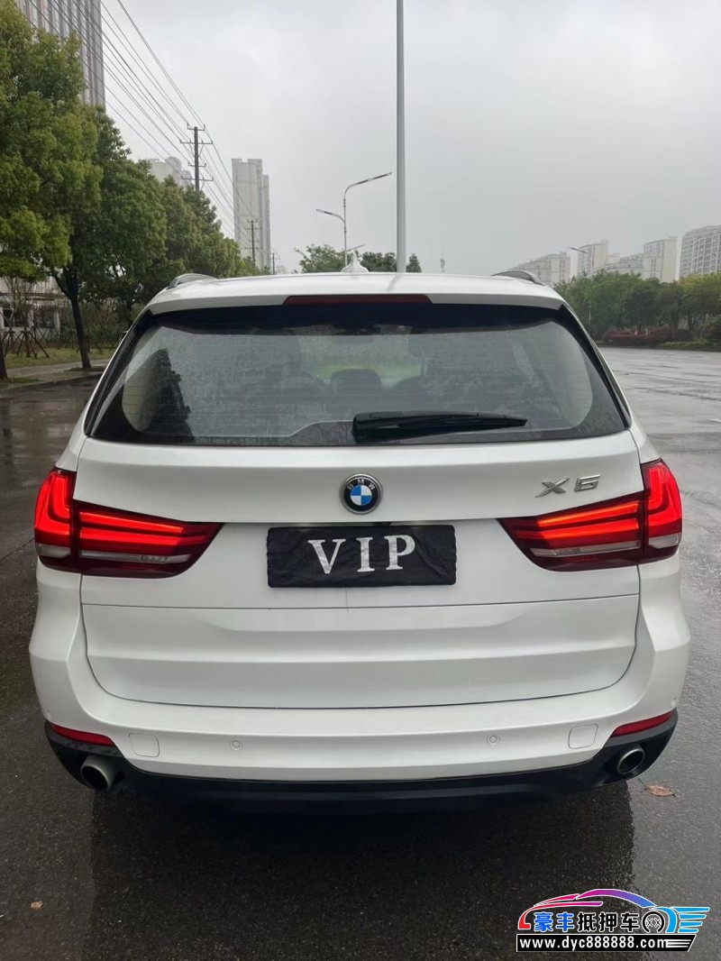 16年宝马X5轿车抵押车出售