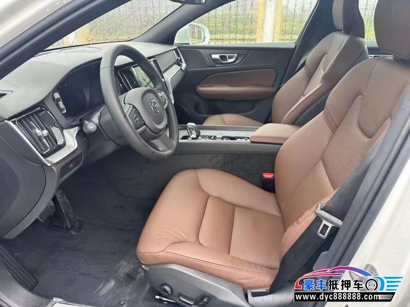 23年沃尔沃S60轿车抵押车出售