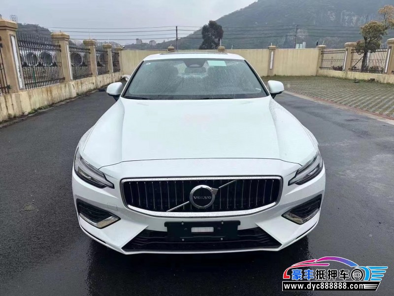 23年沃尔沃S60轿车抵押车出售