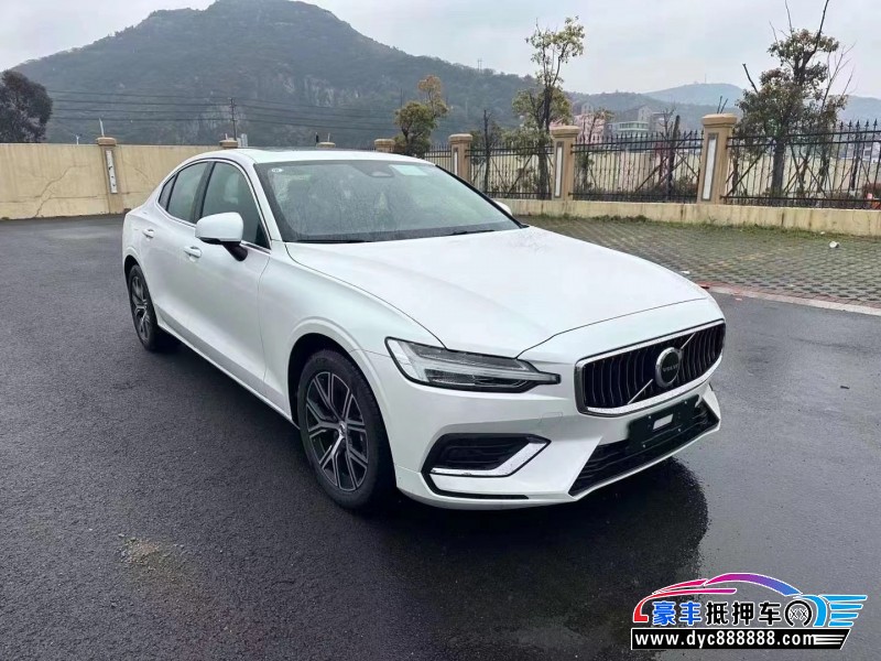 23年沃尔沃S60轿车抵押车出售
