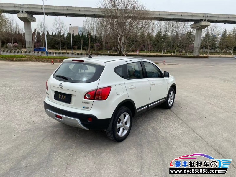 13年日产逍客轿车抵押车出售