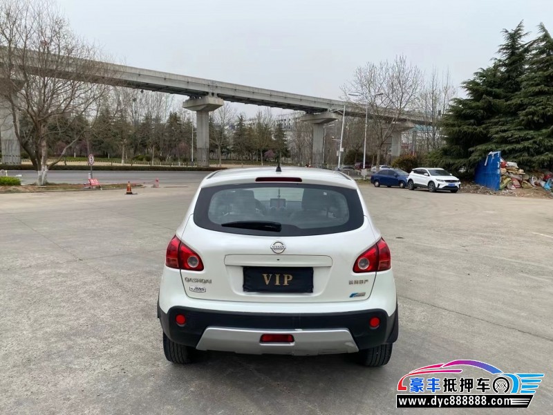 13年日产逍客轿车抵押车出售