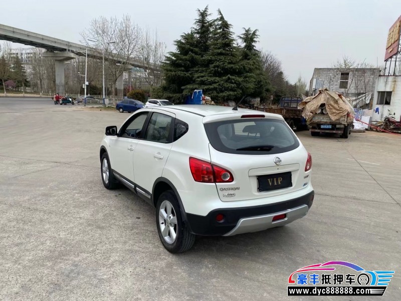 13年日产逍客轿车抵押车出售