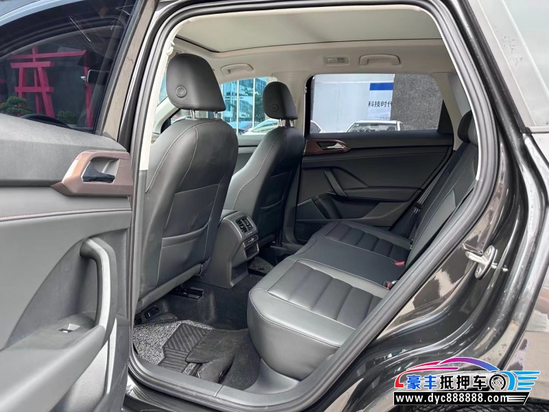 22年大众途岳轿车抵押车出售