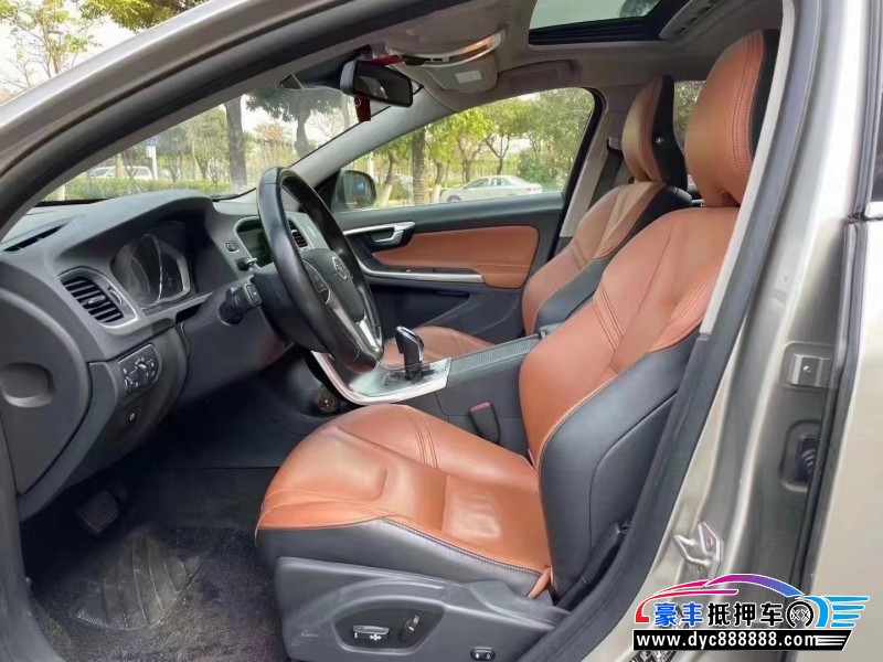 15年沃尔沃S60轿车抵押车出售