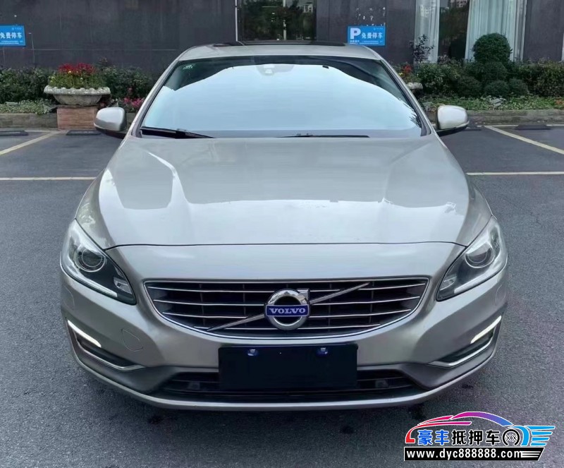 15年沃尔沃S60轿车抵押车出售