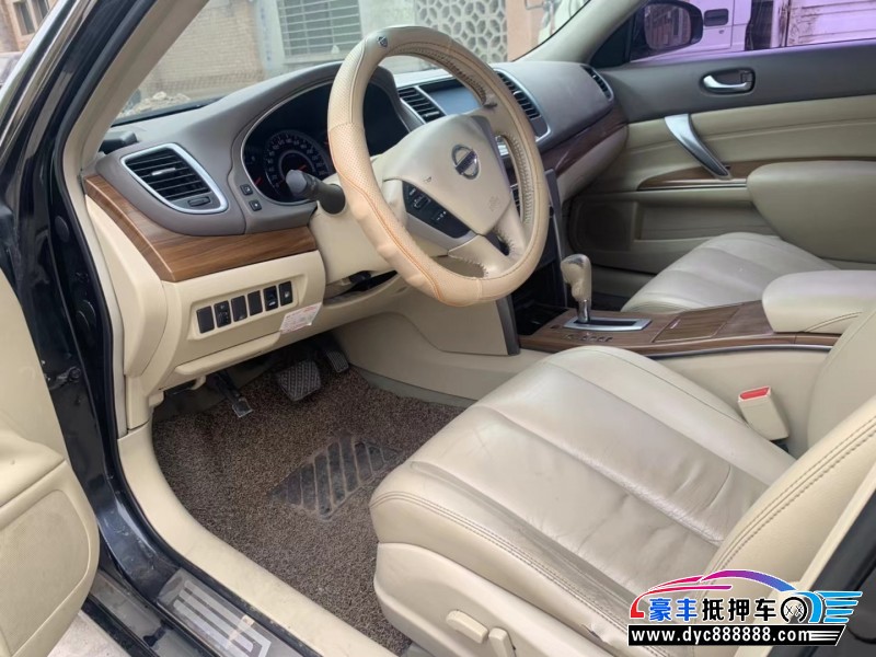 11年日产天籁轿车抵押车出售