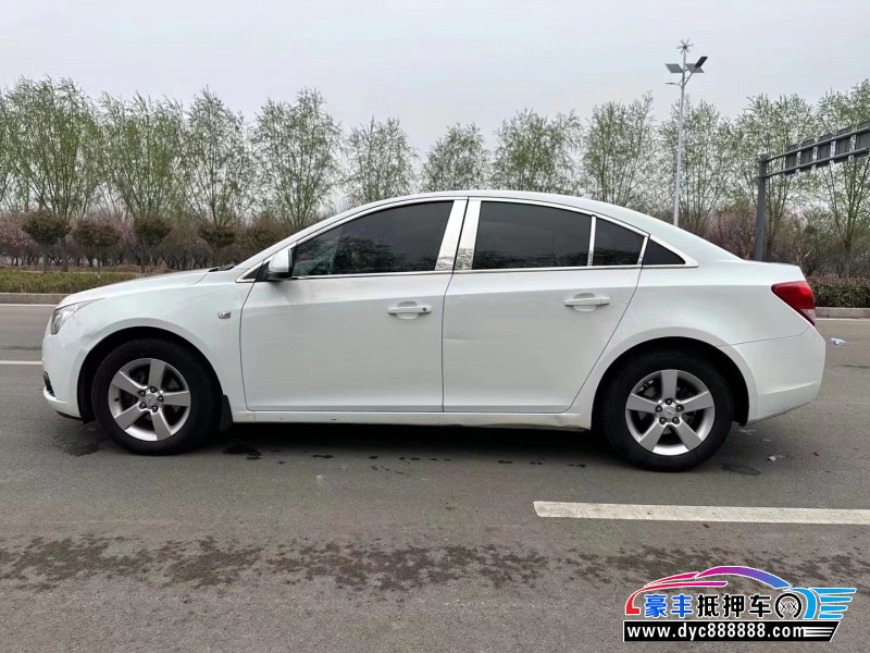 14年雪佛兰科鲁兹轿车抵押车出售