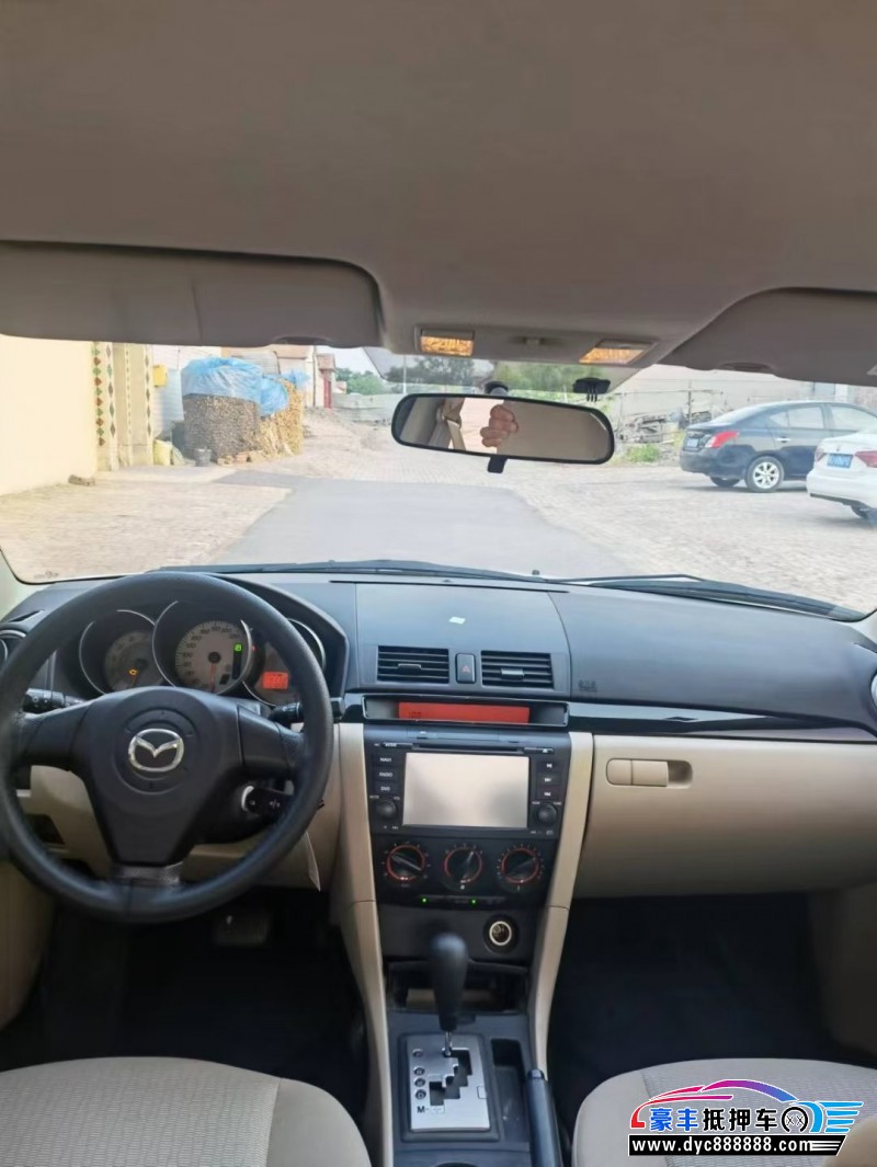 12年马自达马自达3轿车抵押车出售