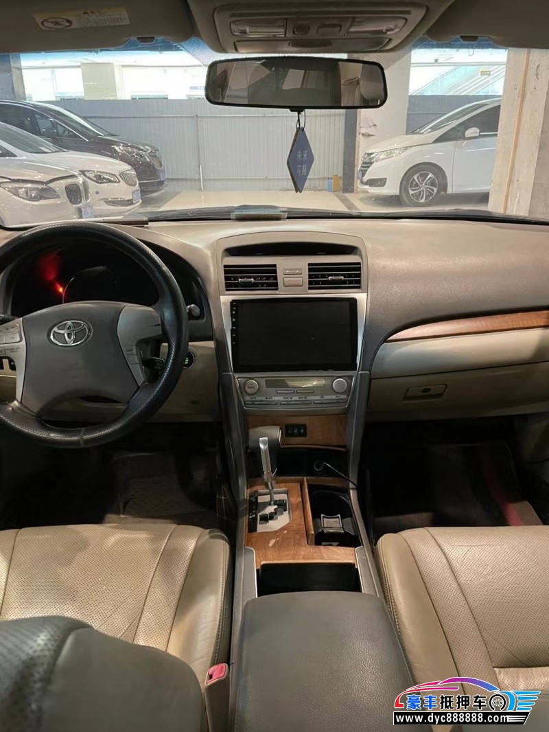 11年丰田凯美瑞轿车抵押车出售