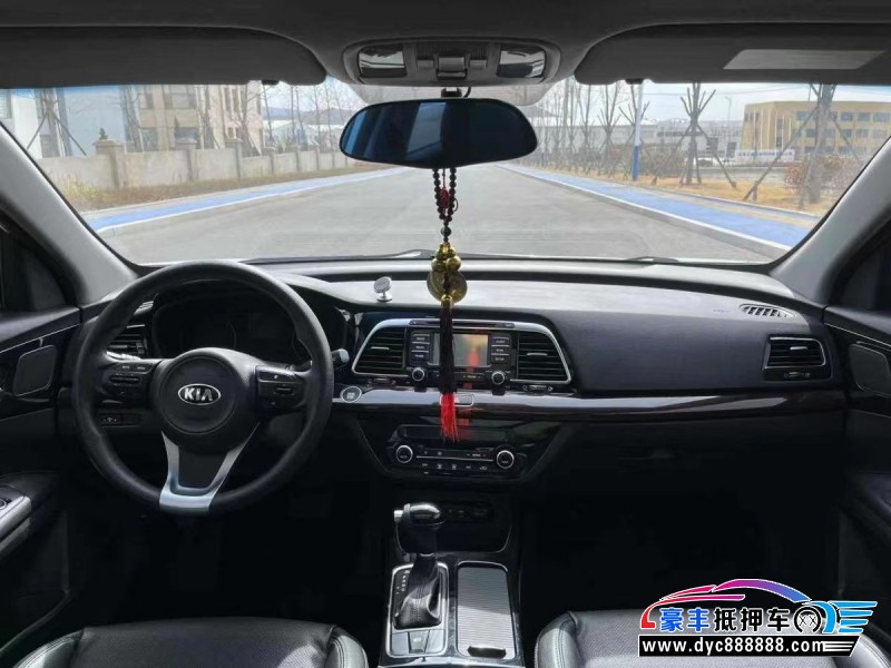 16年起亚K4轿车抵押车出售