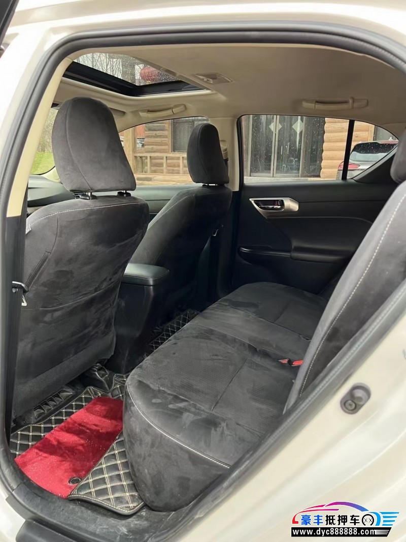 17年雷克萨斯CT轿车抵押车出售