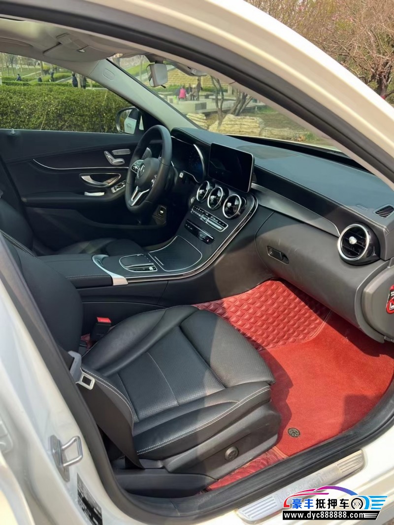 20年奔驰C轿车抵押车出售