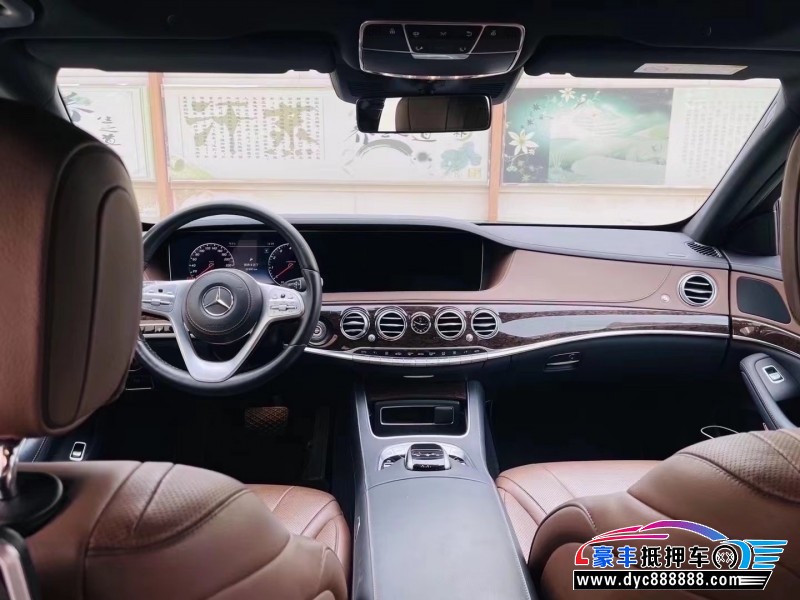 18年奔驰S级轿车抵押车出售