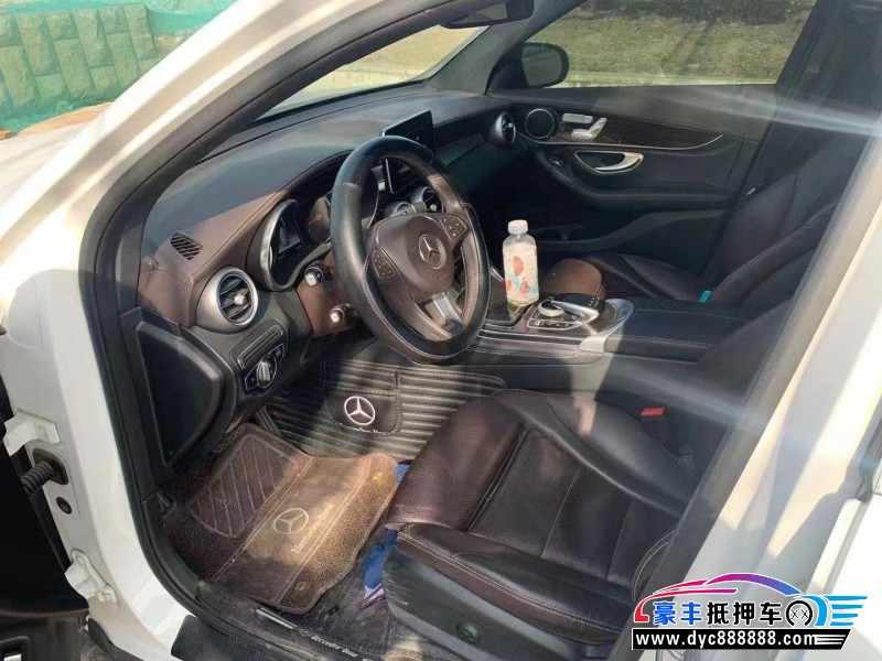 19年奔驰GLCSUV抵押车出售