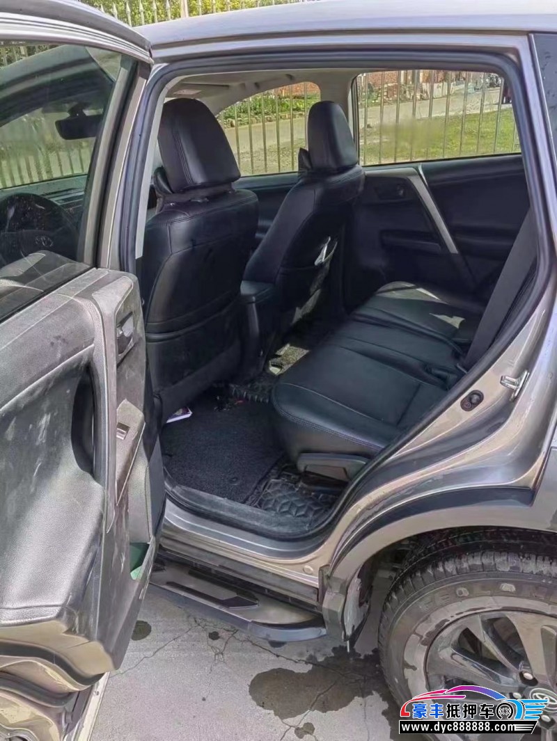 19年丰田RAV4荣放SUV抵押车出售