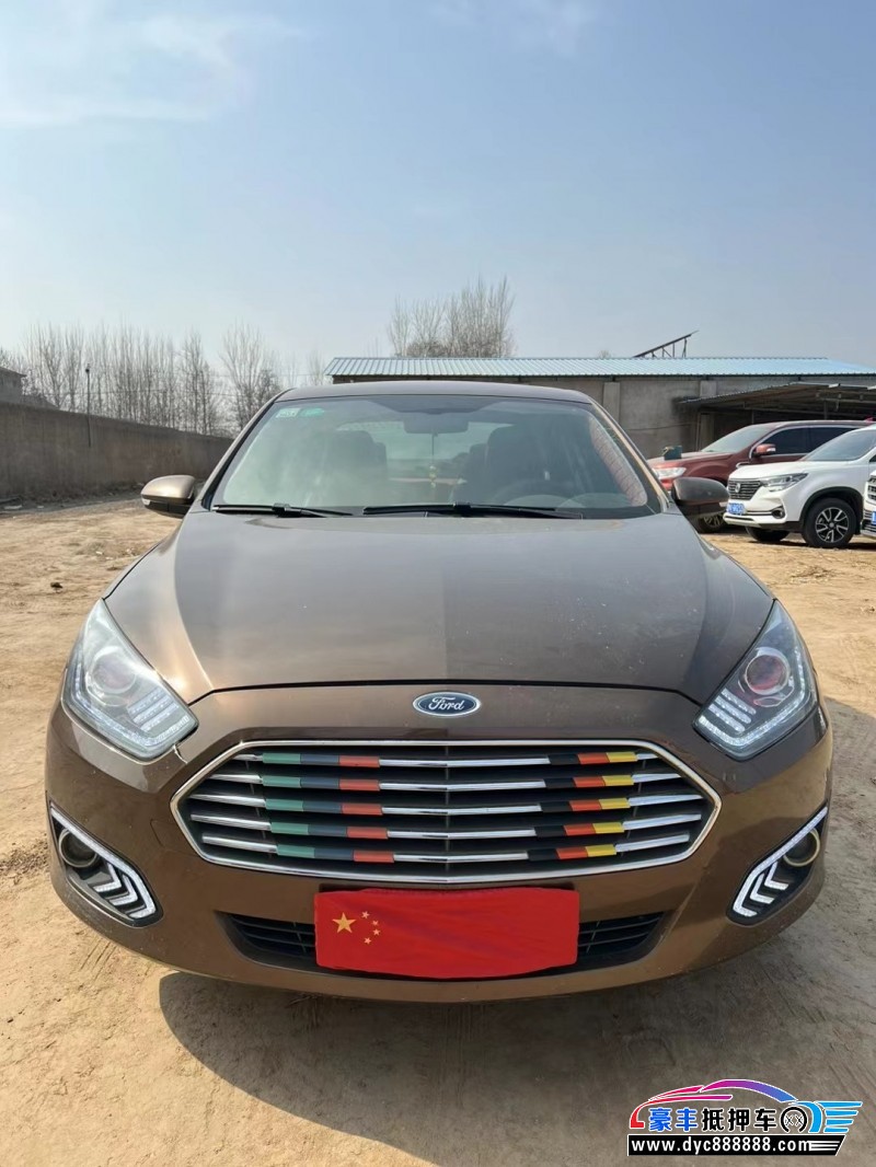 17年福特福睿斯轿车抵押车出售