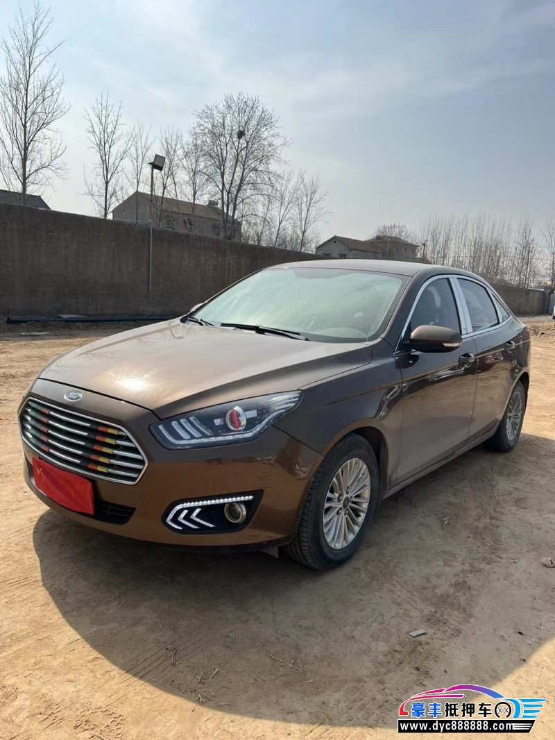 17年福特福睿斯轿车抵押车出售