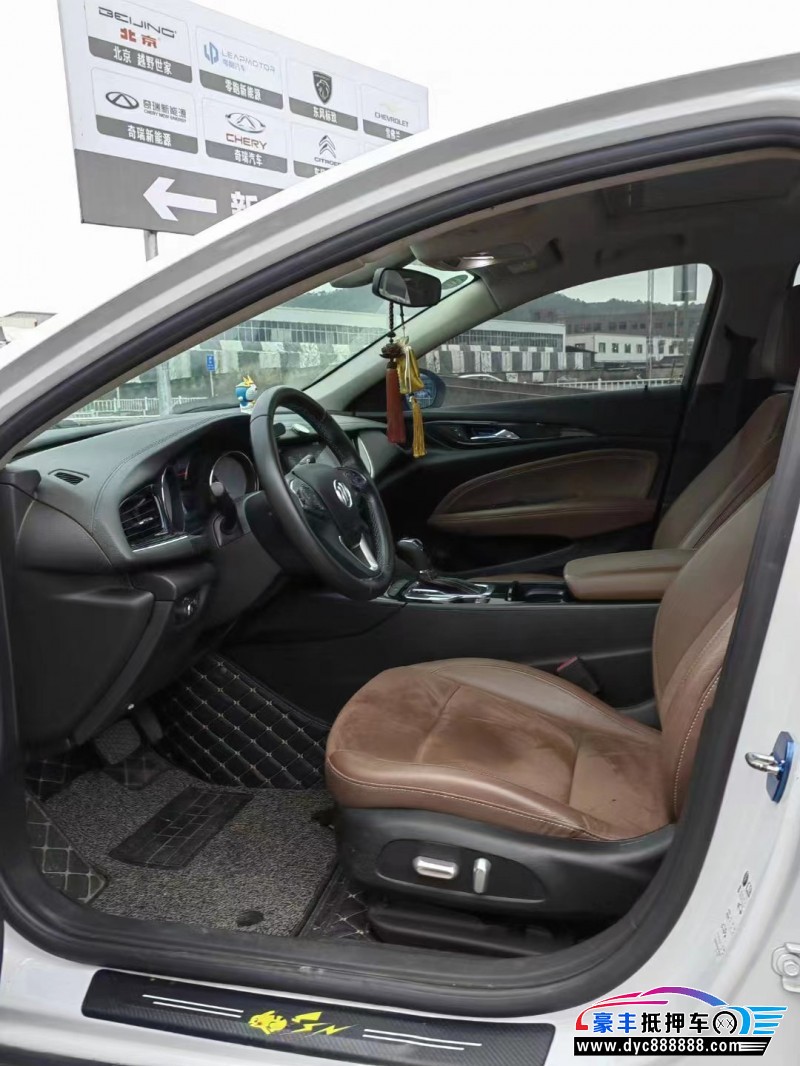 19年别克君威轿车抵押车出售