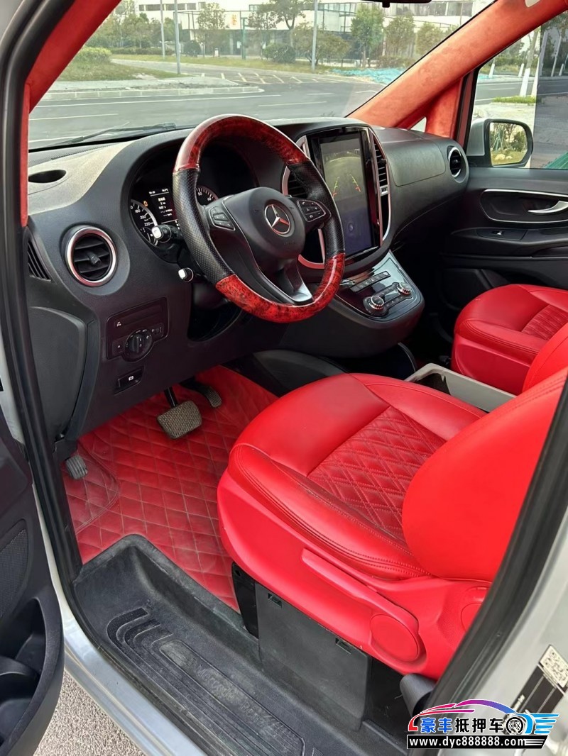 17年奔驰威霆MPV抵押车出售