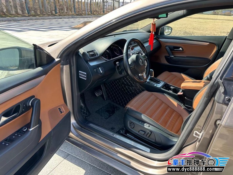 14年大众CC轿车抵押车出售